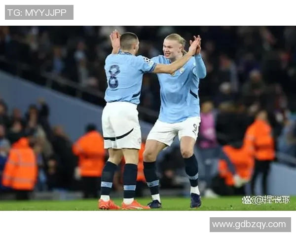 顿矿工与曼城激战在即谁能在欧冠舞台上笑到最后